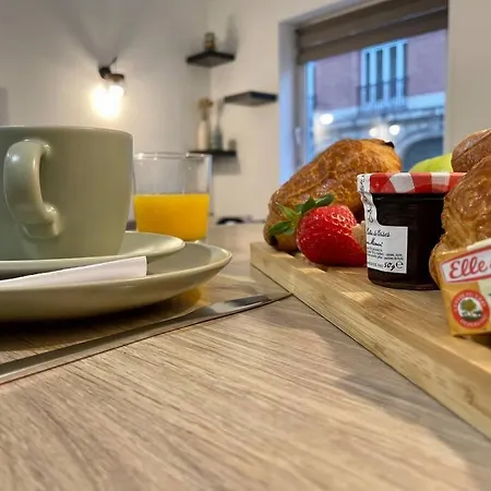 Hypercentre - Beau T2 - Gare Flandres - Vida Loc *